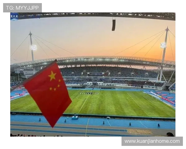 激情绿茵梦追光辉岁月见证球场英雄奋战与荣耀时刻 激情绿茵梦追光辉岁月见证球场英雄奋战与荣耀时刻