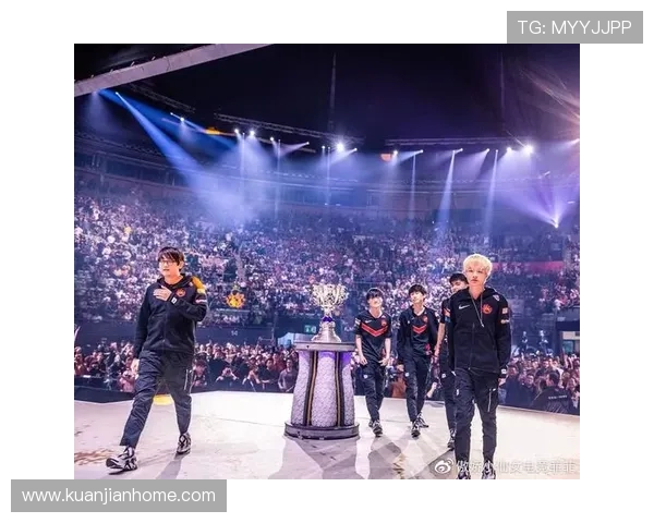 FPX在精英赛中的团队配合分析与表现评估