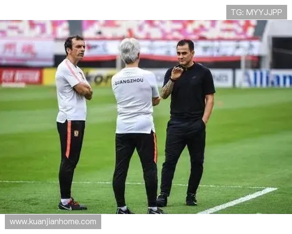 与刘伟畅谈足球生涯的点滴与心路历程