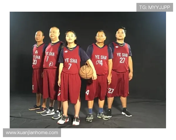 重庆篮球队的阵地战解析：战术布局与球员配合的深度剖析