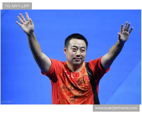 曾凡博的崛起之路:从青涩少年到篮球场上的耀眼明星 曾凡博的崛起之路:从青涩少年到篮球场上的耀眼明星